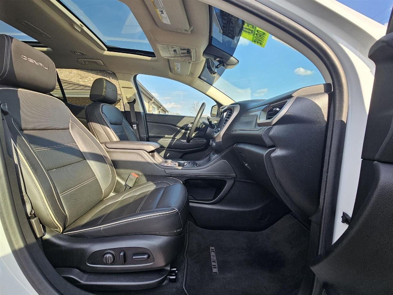 GMC Acadia Denali AWD 2020