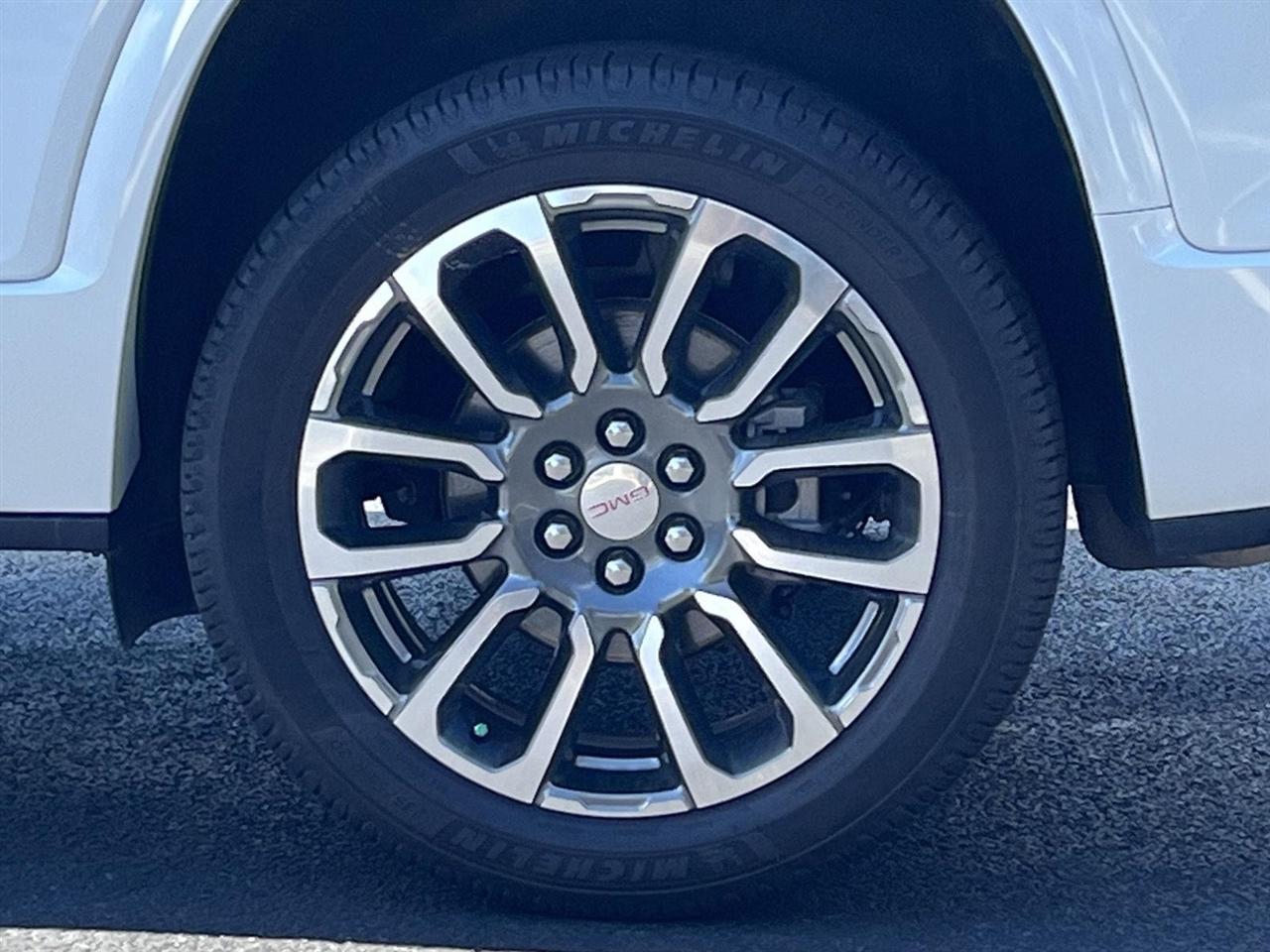 GMC Acadia Denali AWD 2020