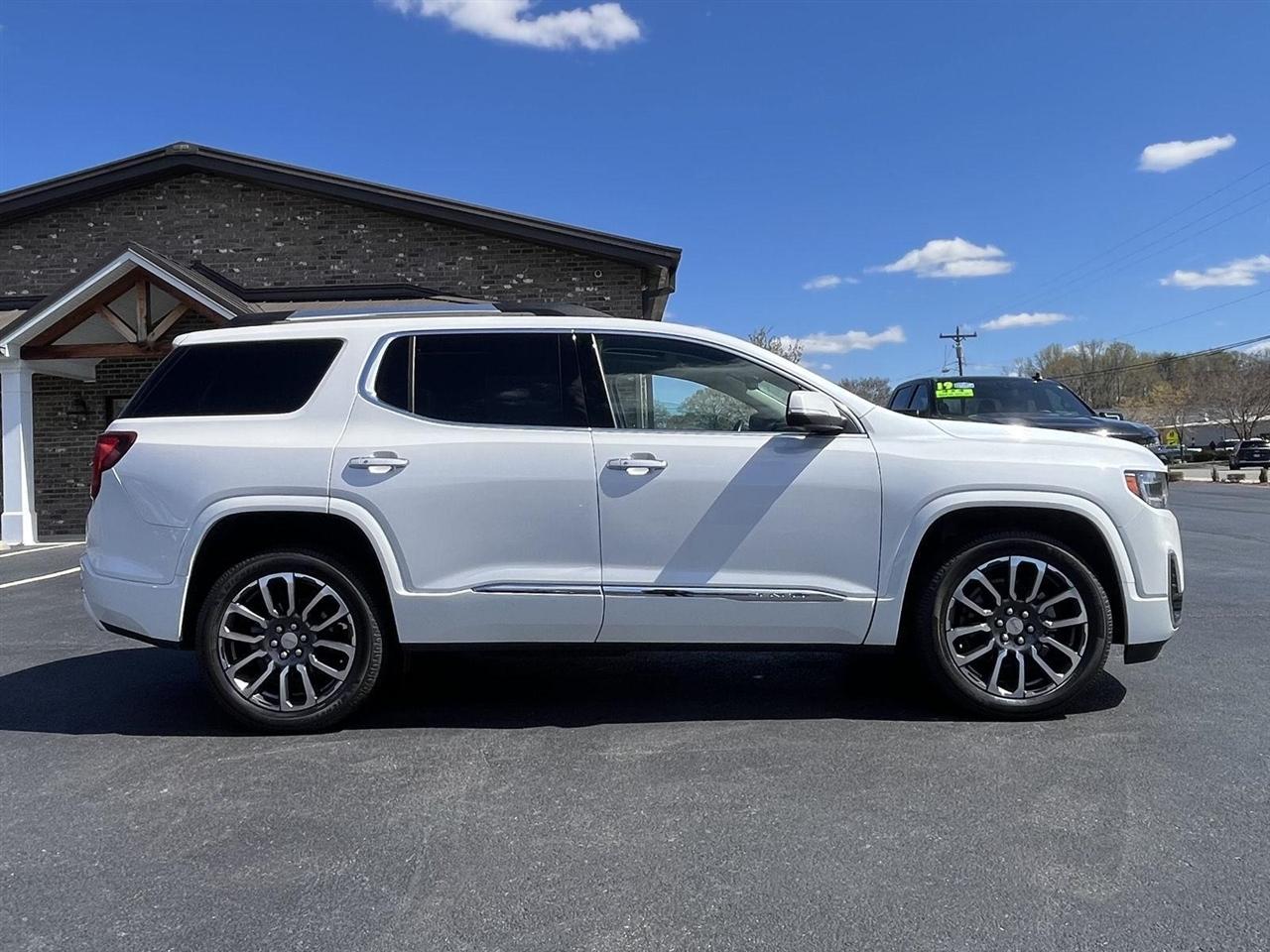 GMC Acadia Denali AWD 2020