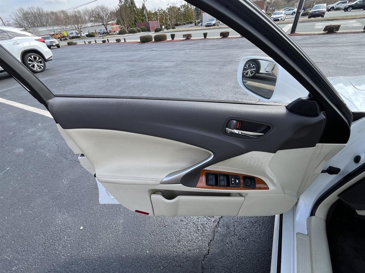 Lexus IS IS 250 6-Speed Manual 2009