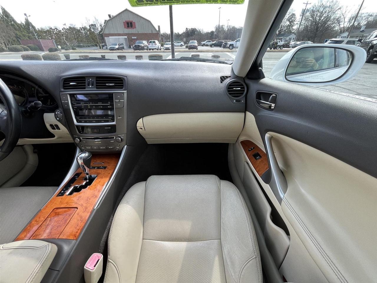 Lexus IS IS 250 6-Speed Manual 2009