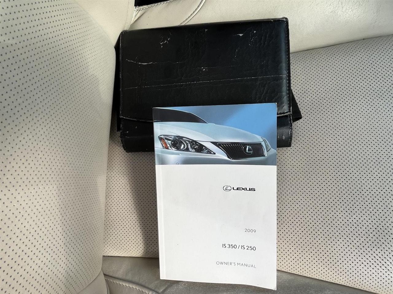 Lexus IS IS 250 6-Speed Manual 2009