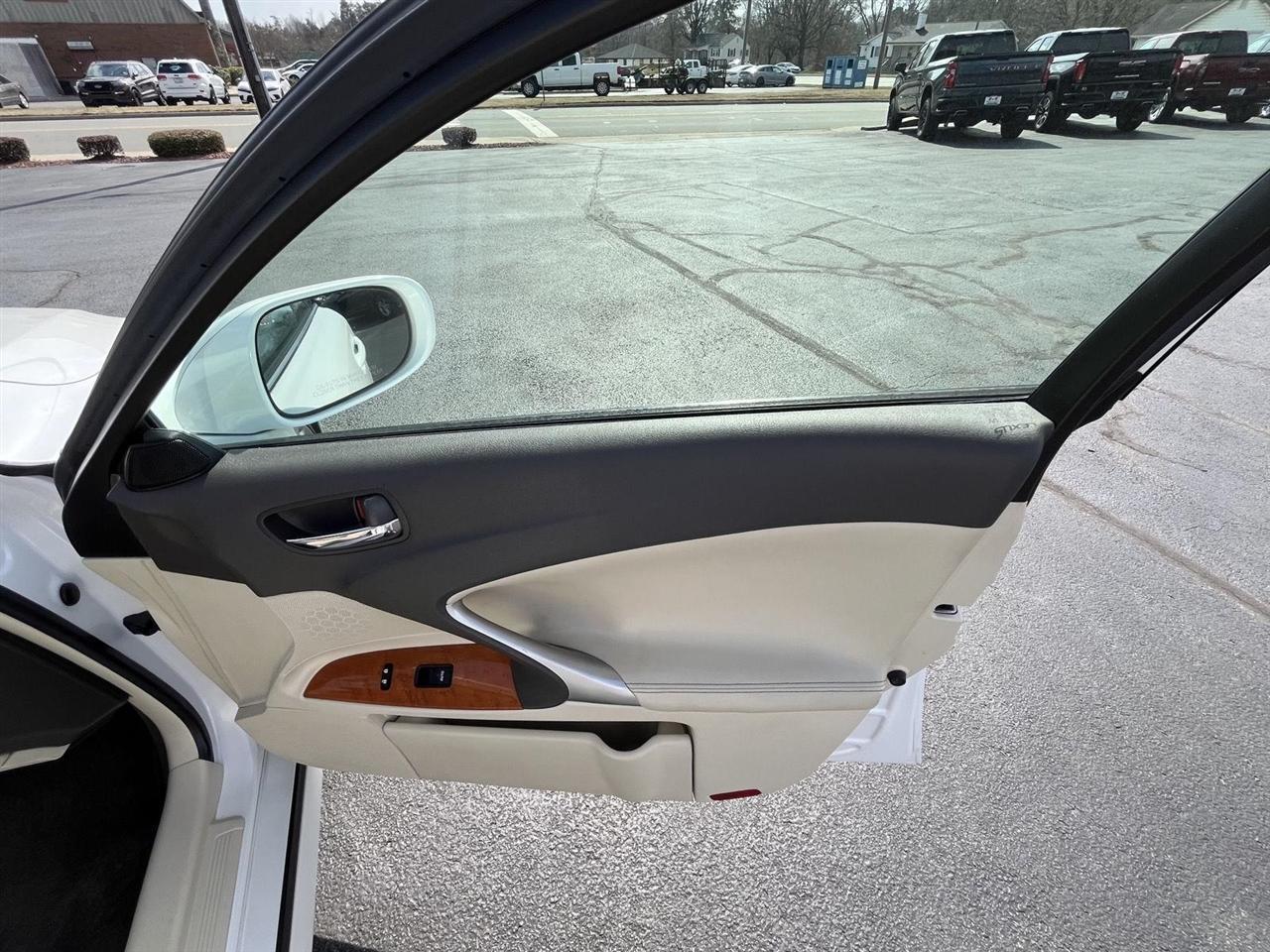 Lexus IS 250 RWD 2009