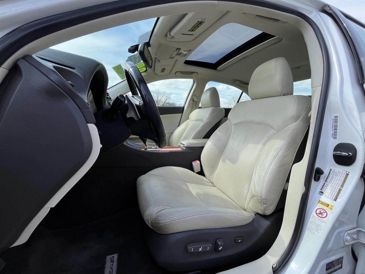 Lexus IS 250 RWD 2009