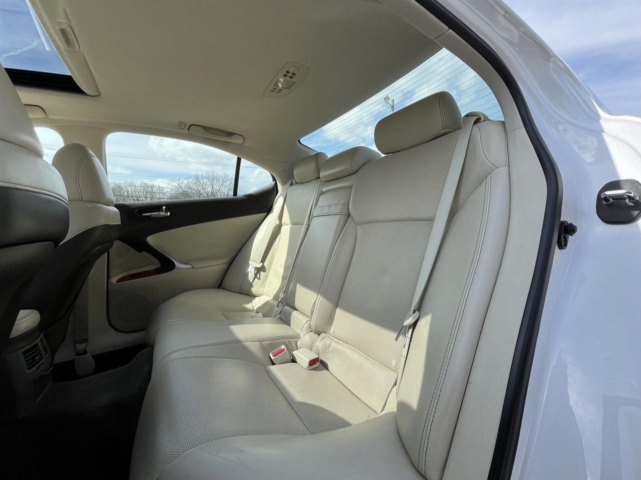 Lexus IS 250 RWD 2009