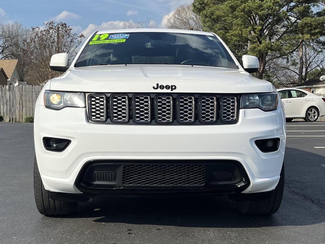 Jeep Grand Cherokee RWD 4dr Laredo Altitude 2019