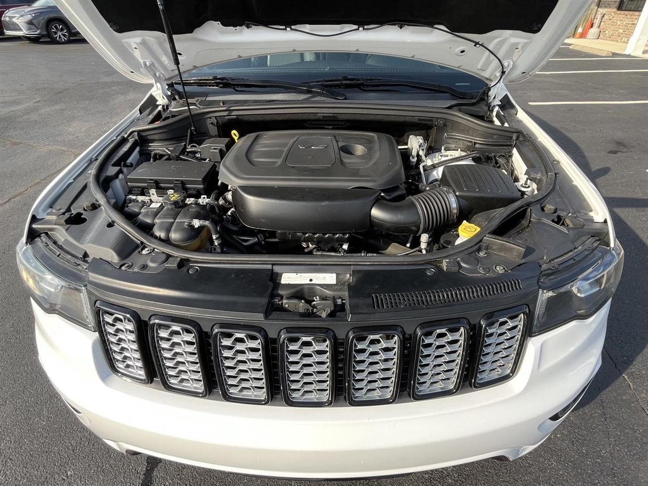 Jeep Grand Cherokee RWD 4dr Laredo Altitude 2019