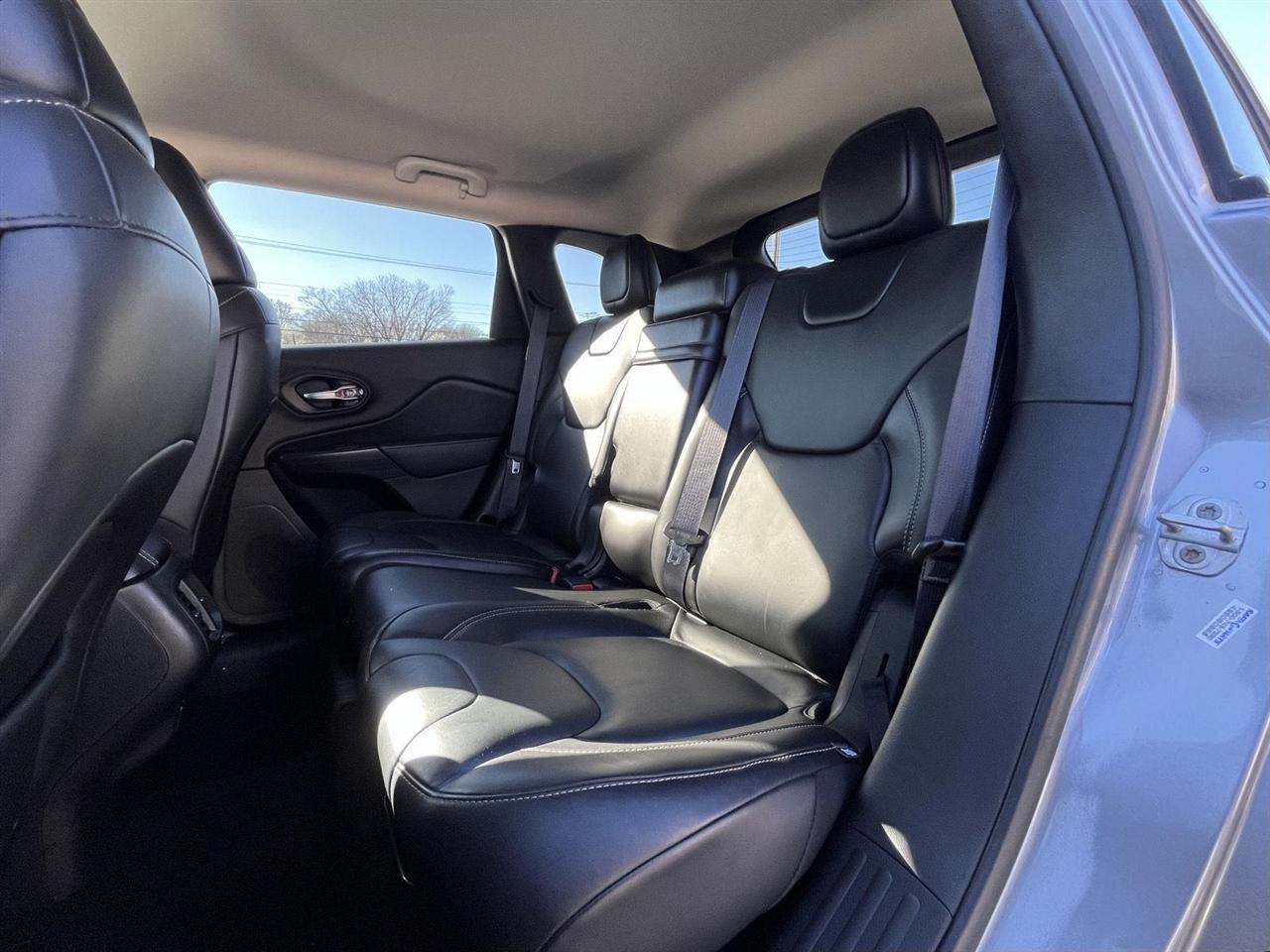 Jeep Cherokee Limited FWD 2016