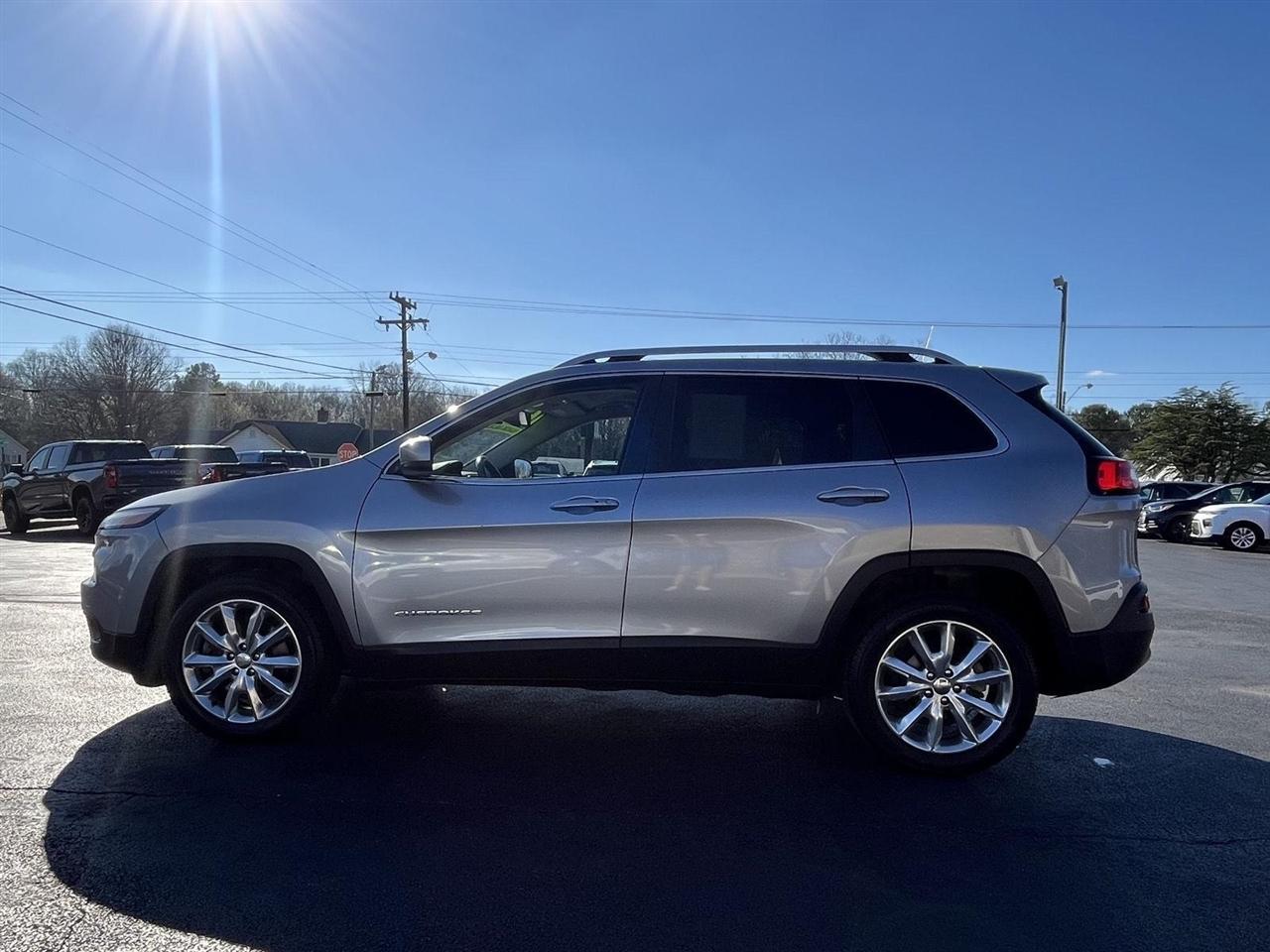 Jeep Cherokee Limited FWD 2016