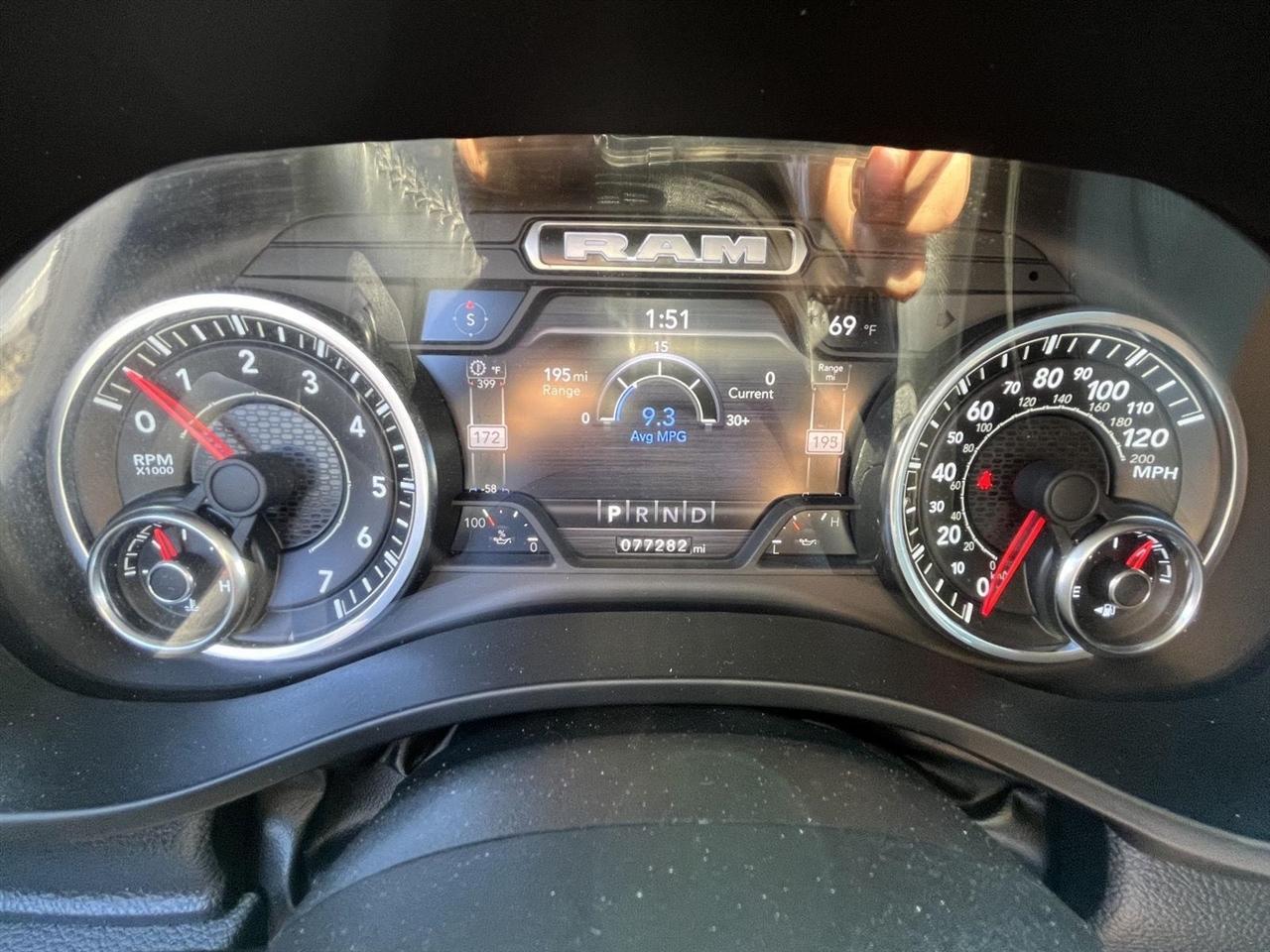 RAM 1500 Big Horn Crew Cab SWB 4WD 2022