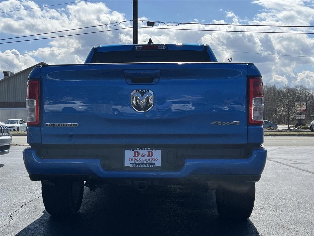 RAM 1500 Big Horn Crew Cab SWB 4WD 2022