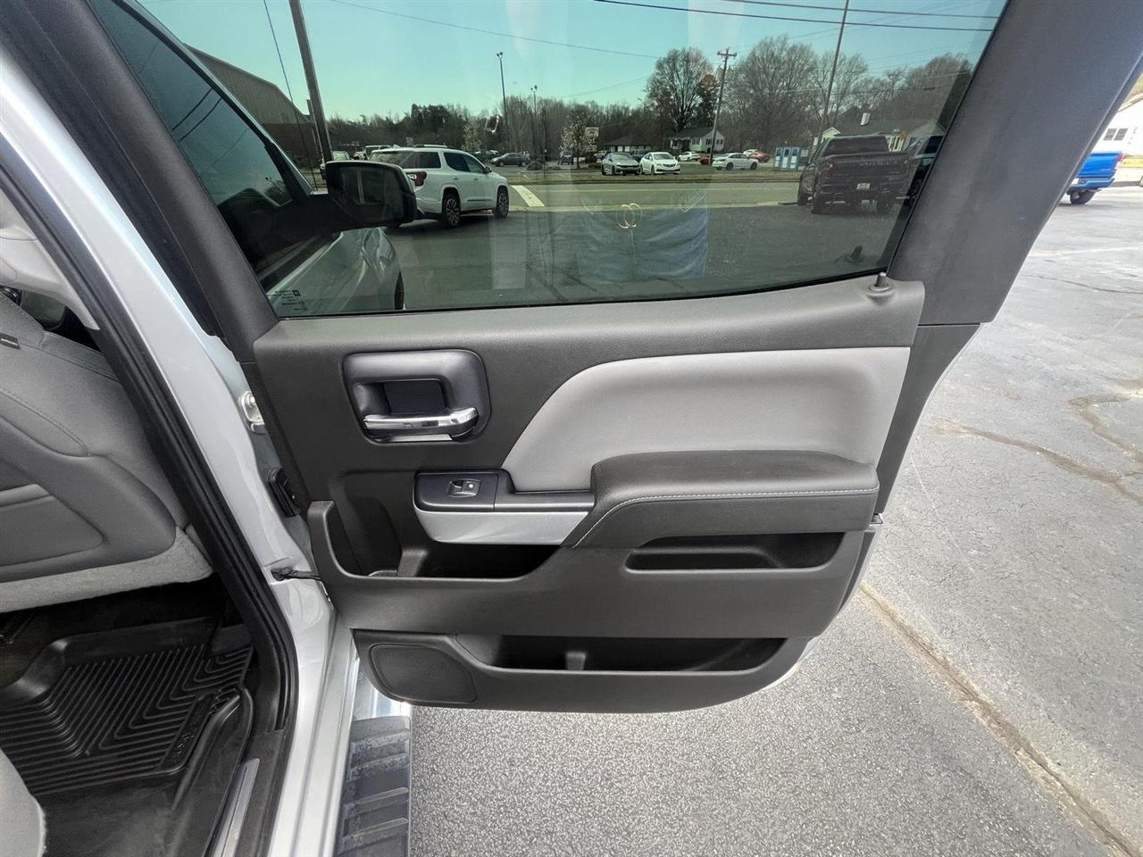 Chevrolet Silverado 1500 LT Z71 Crew Cab 4WD 2015