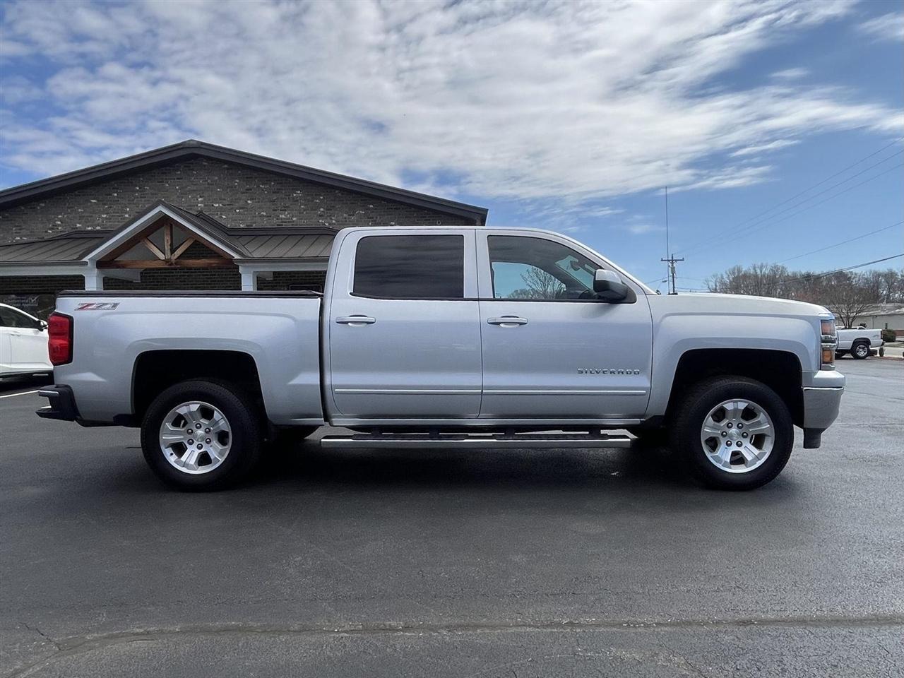 Chevrolet Silverado 1500 LT Z71 Crew Cab 4WD 2015