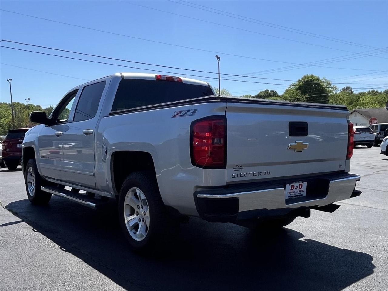 Chevrolet Silverado 1500 LT Z71 Crew Cab 4WD 2015