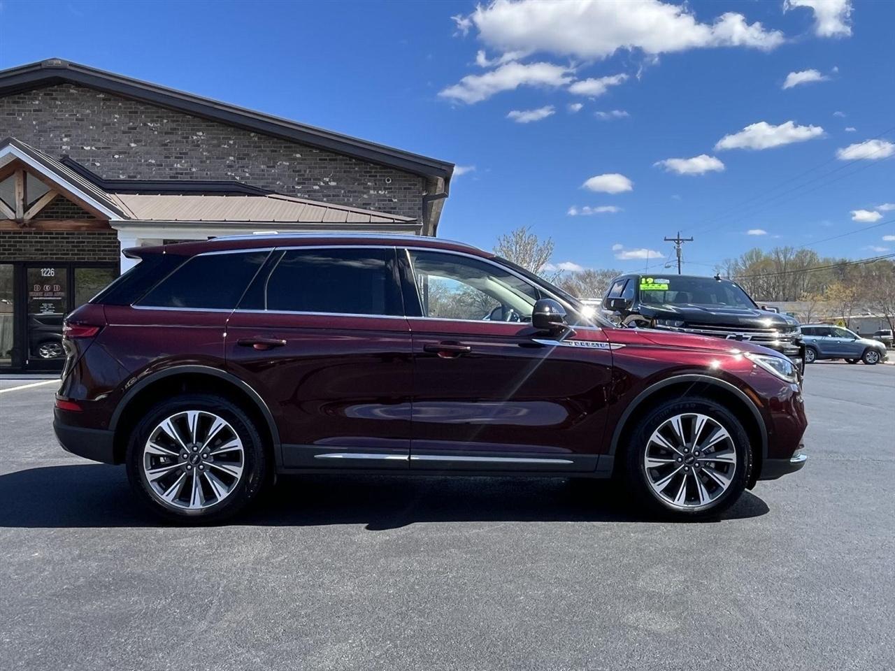 Lincoln Corsair Reserve AWD 2021
