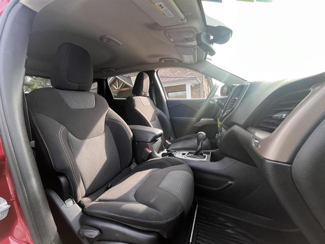 Jeep Cherokee Latitude FWD 2017