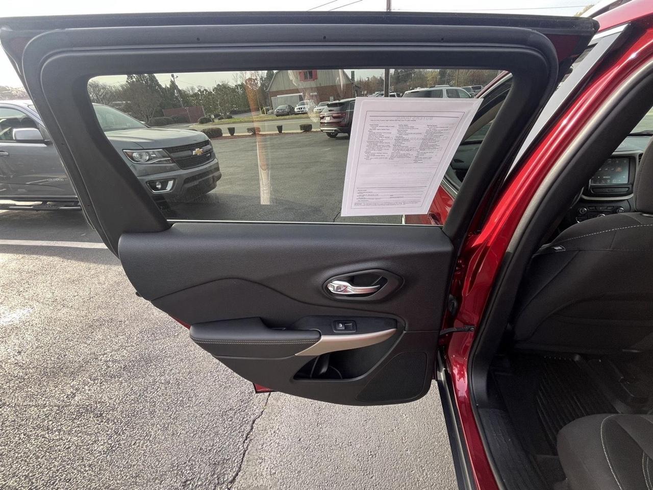 Jeep Cherokee Latitude FWD 2017