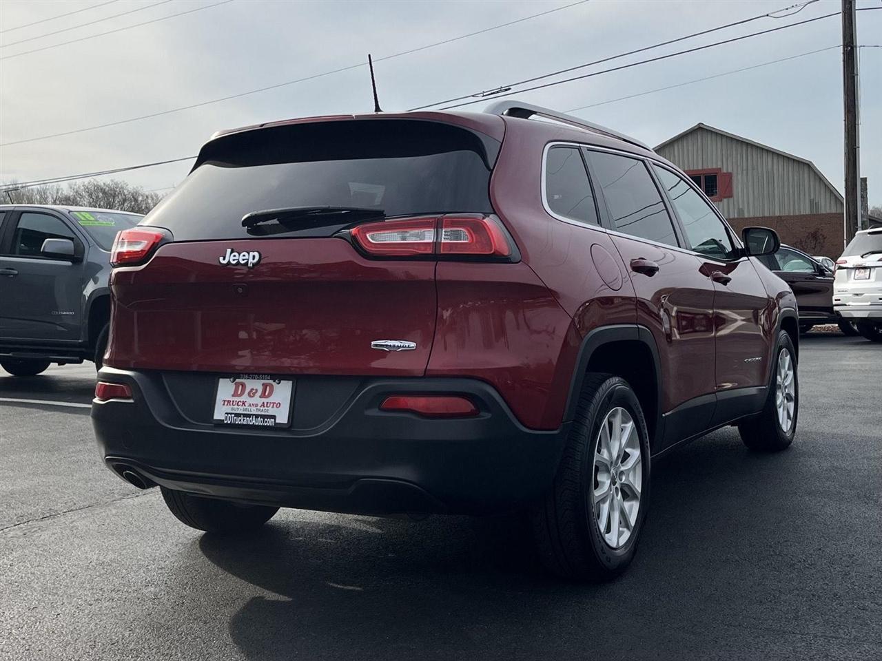 Jeep Cherokee Latitude FWD 2017