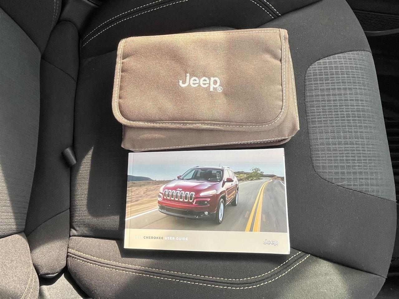 Jeep Cherokee Latitude FWD 2017