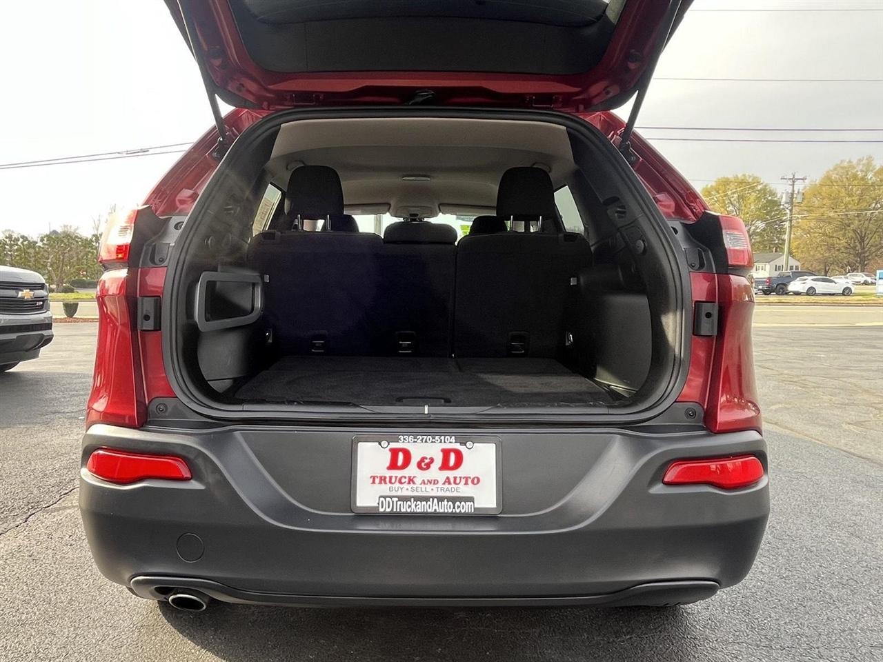 Jeep Cherokee Latitude FWD 2017