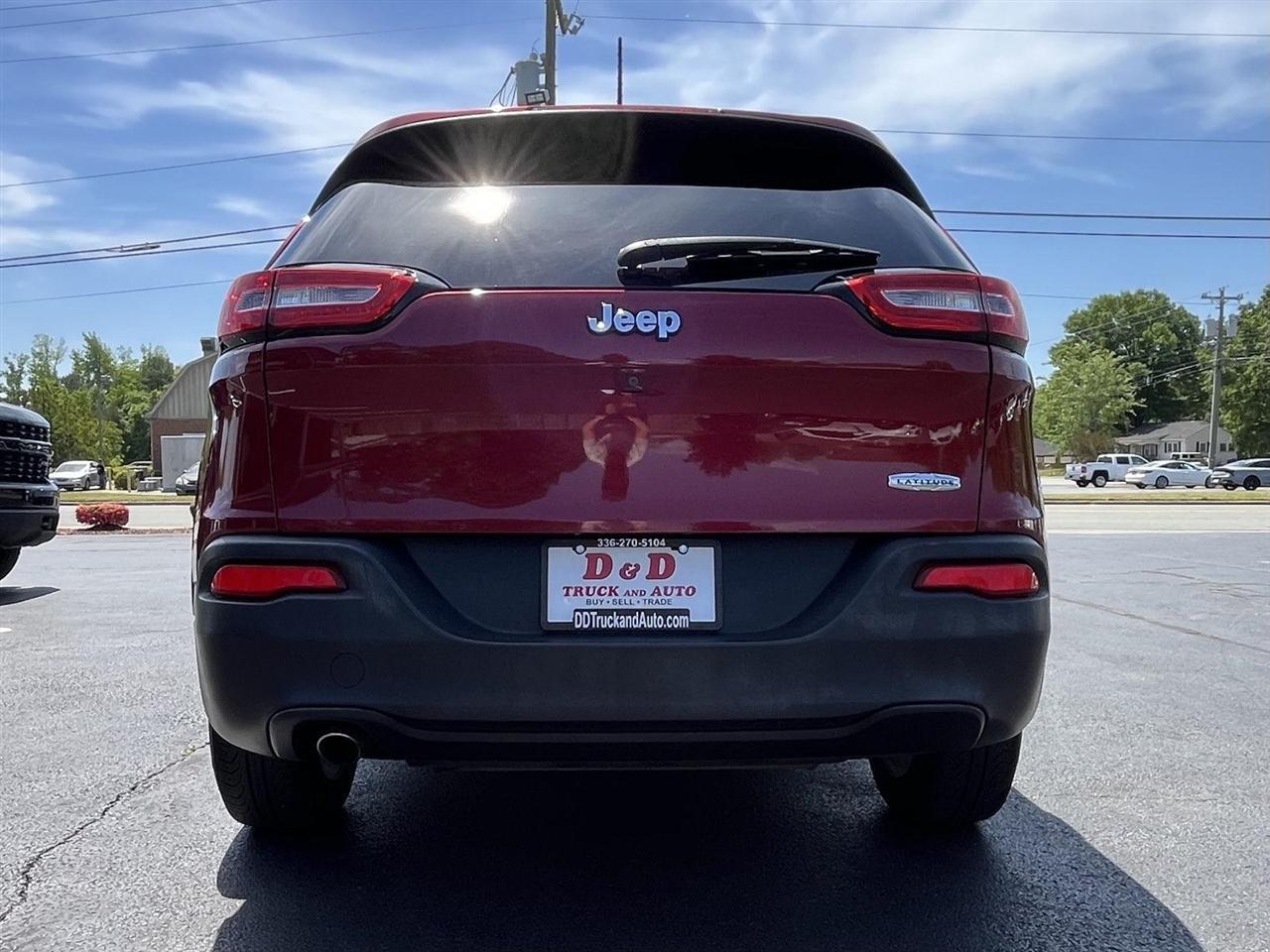 Jeep Cherokee Latitude FWD 2017