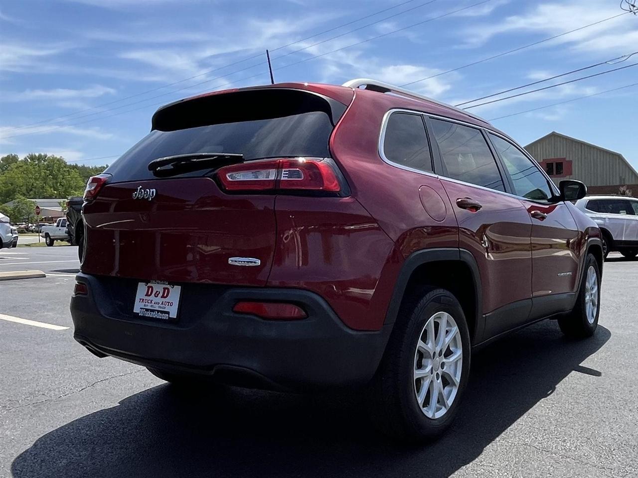 Jeep Cherokee Latitude FWD 2017