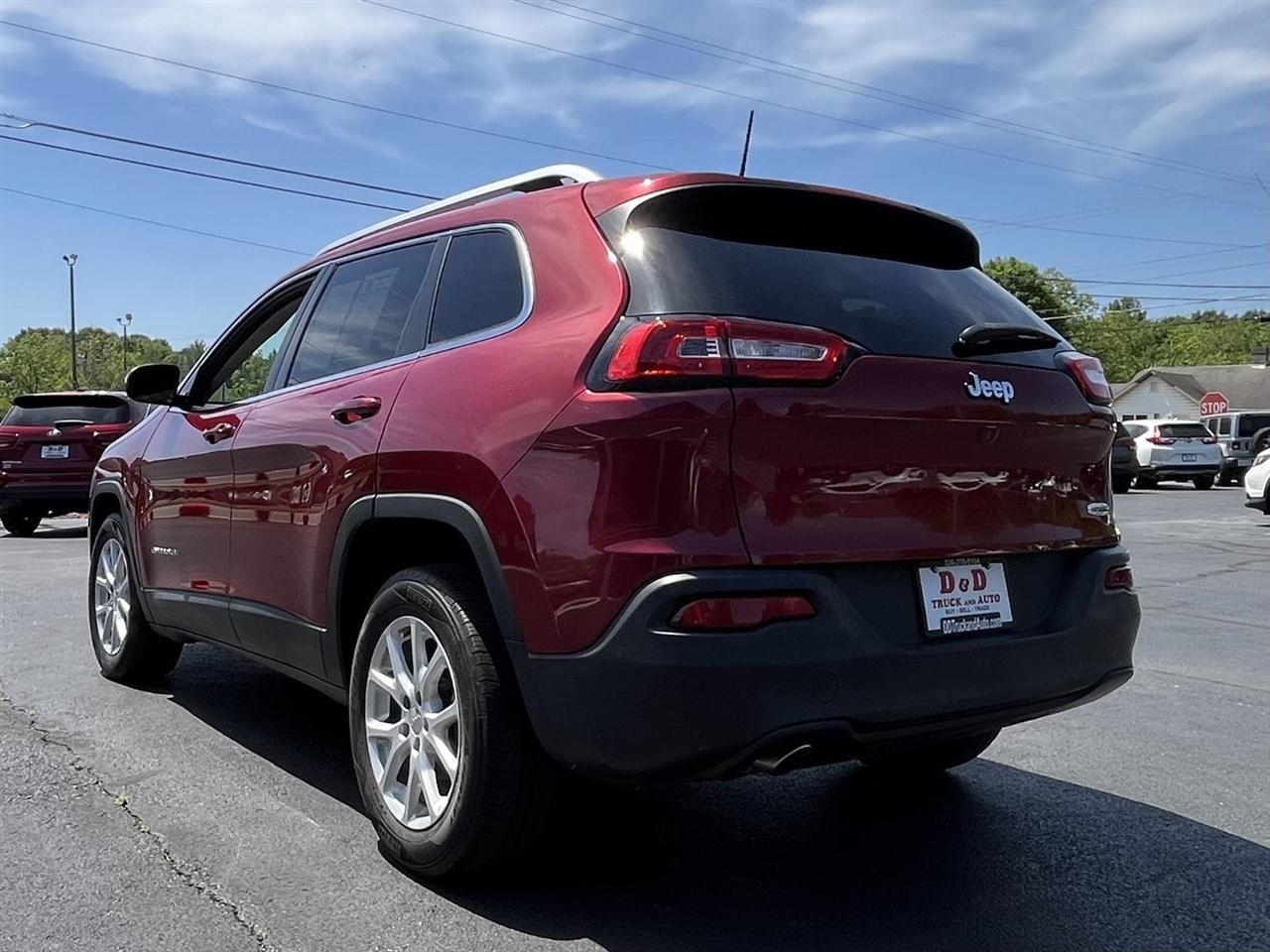 Jeep Cherokee Latitude FWD 2017