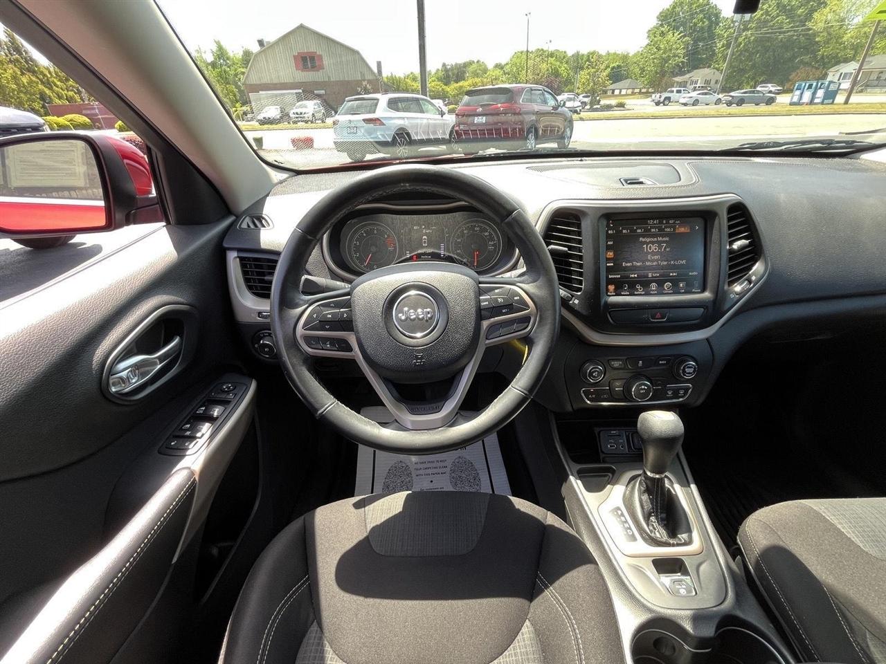 Jeep Cherokee Latitude FWD 2017