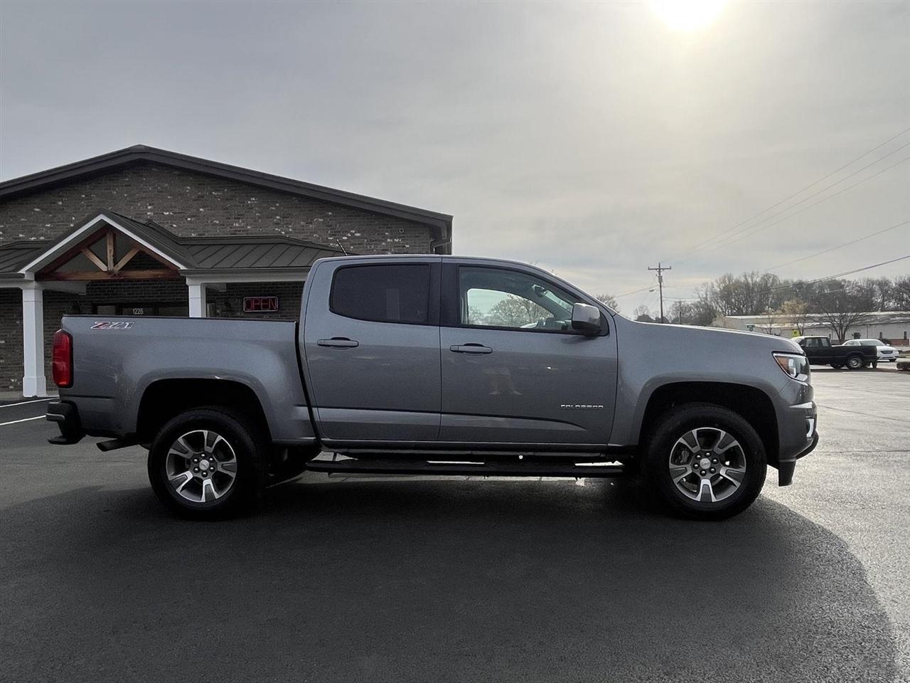 Chevrolet Colorado Z71 Crew Cab 2WD Short Box 2018