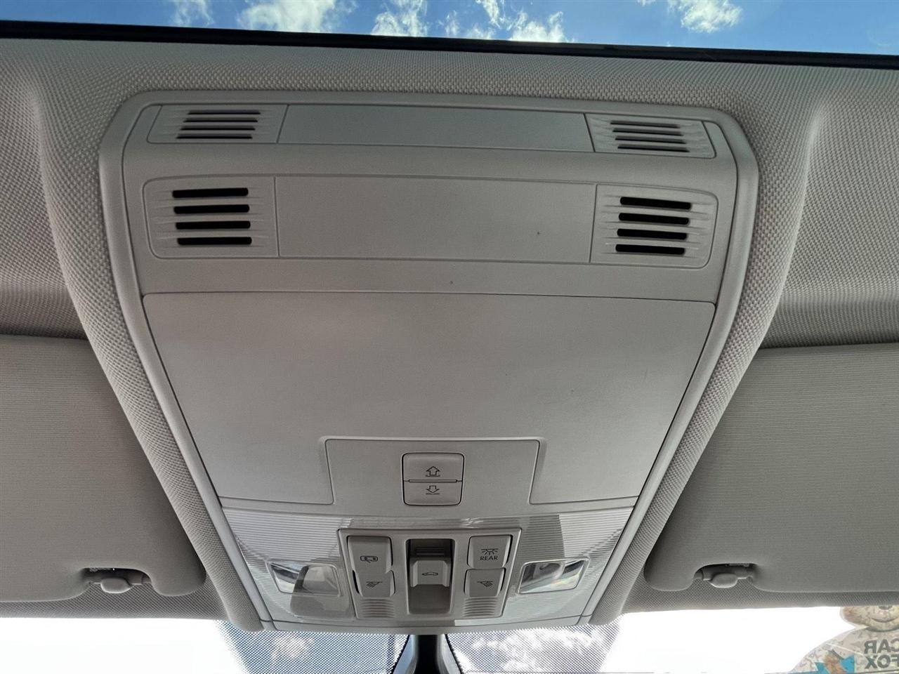 Volkswagen Tiguan SE 2019