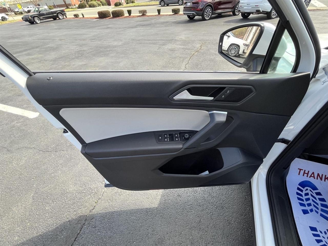 Volkswagen Tiguan SE 2019