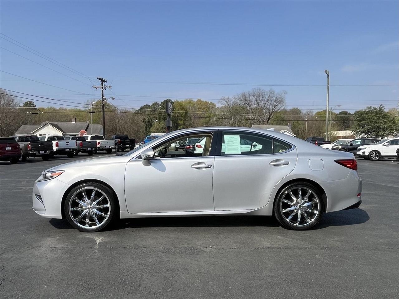 Lexus ES 350 Sedan 2016