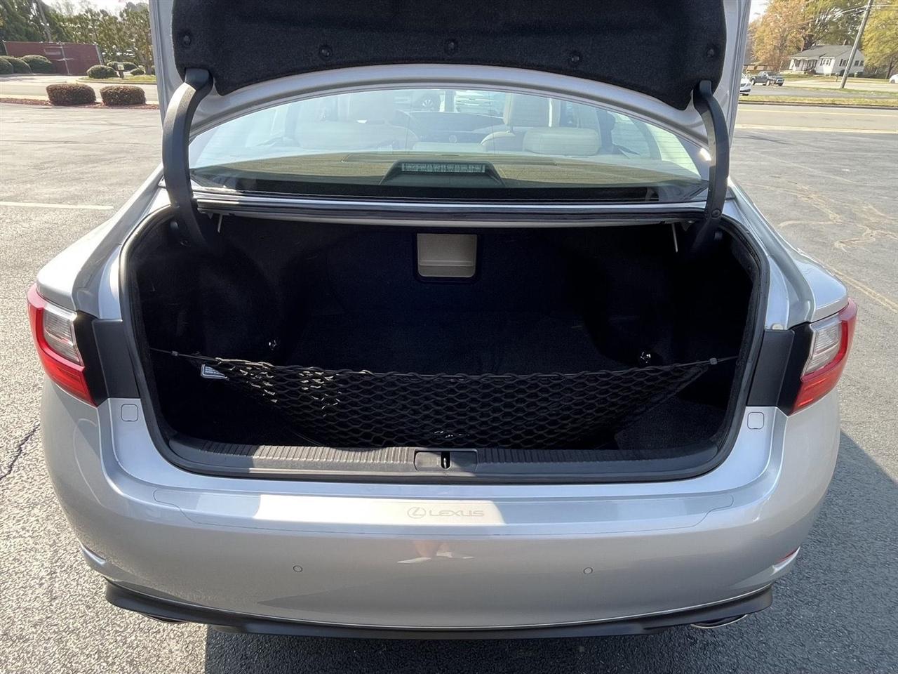 Lexus ES 350 Sedan 2016