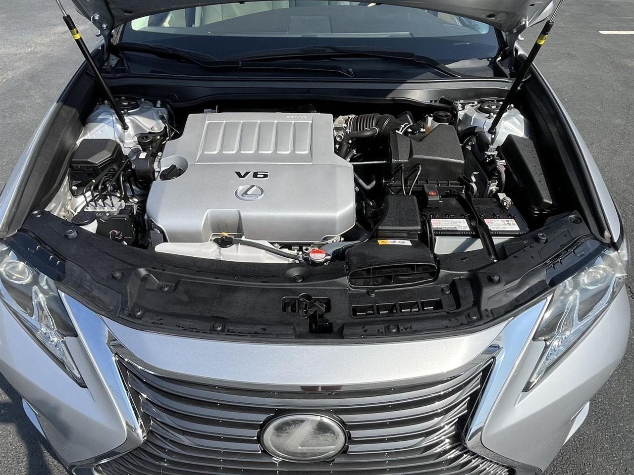 Lexus ES 350 Sedan 2016