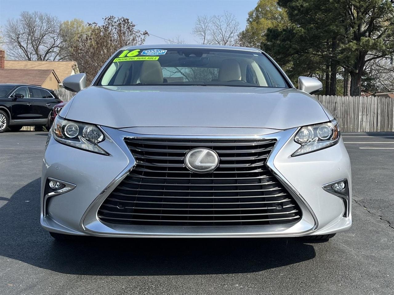 Lexus ES 350 Sedan 2016