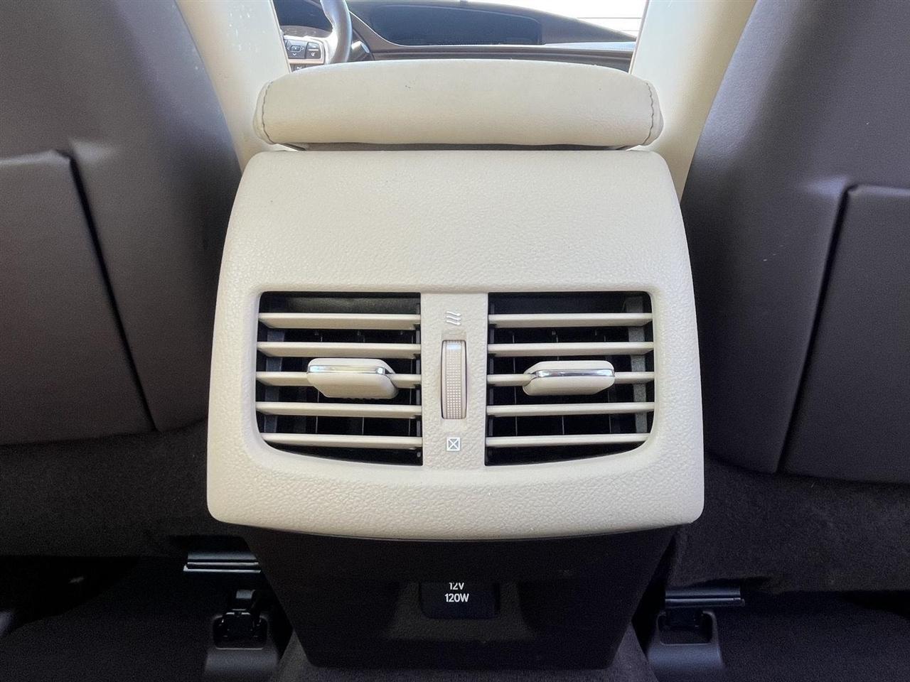 Lexus ES 350 4dr Sdn 2016