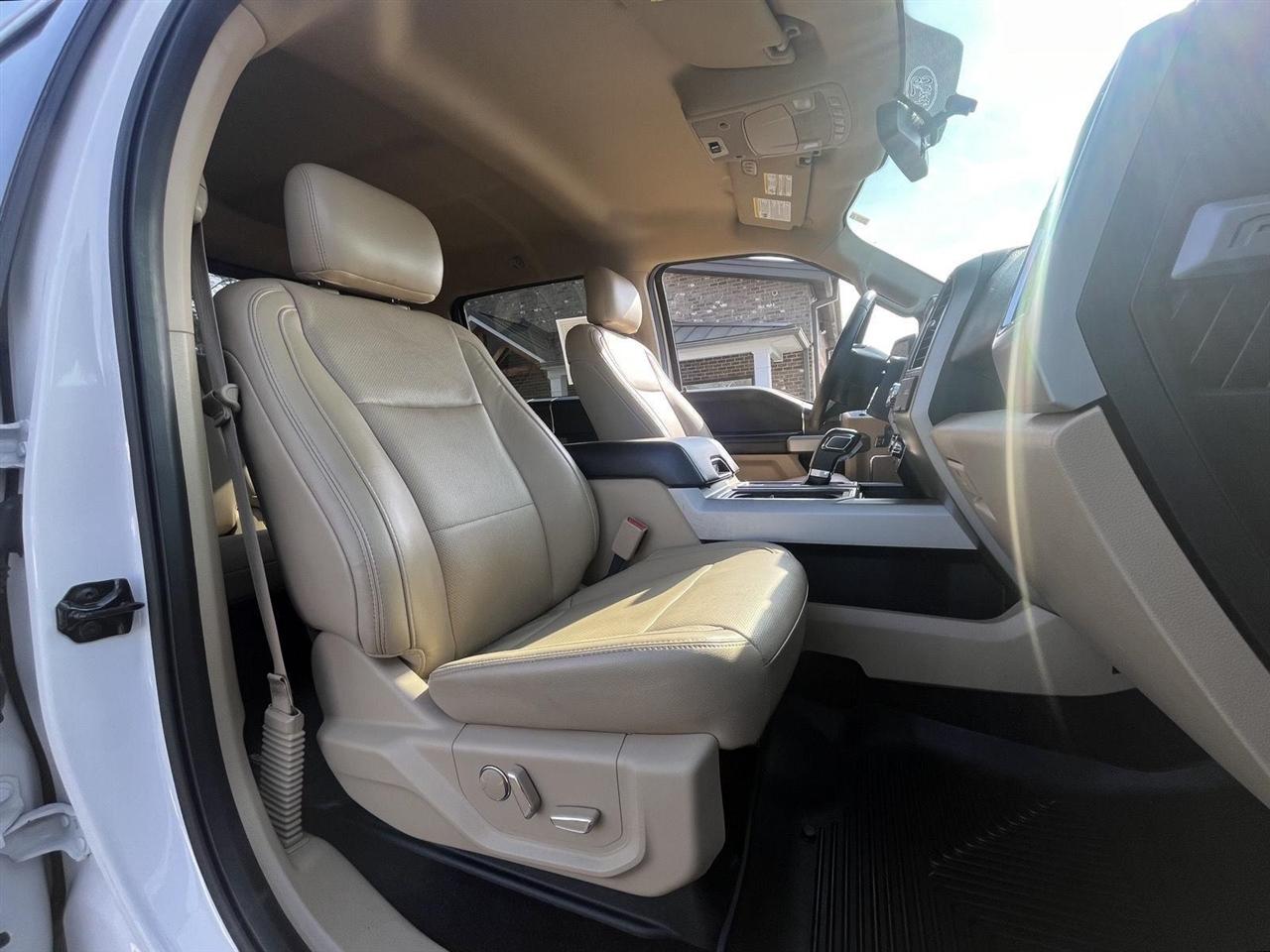 Ford F-150 Lariat SuperCrew 4WD 2017