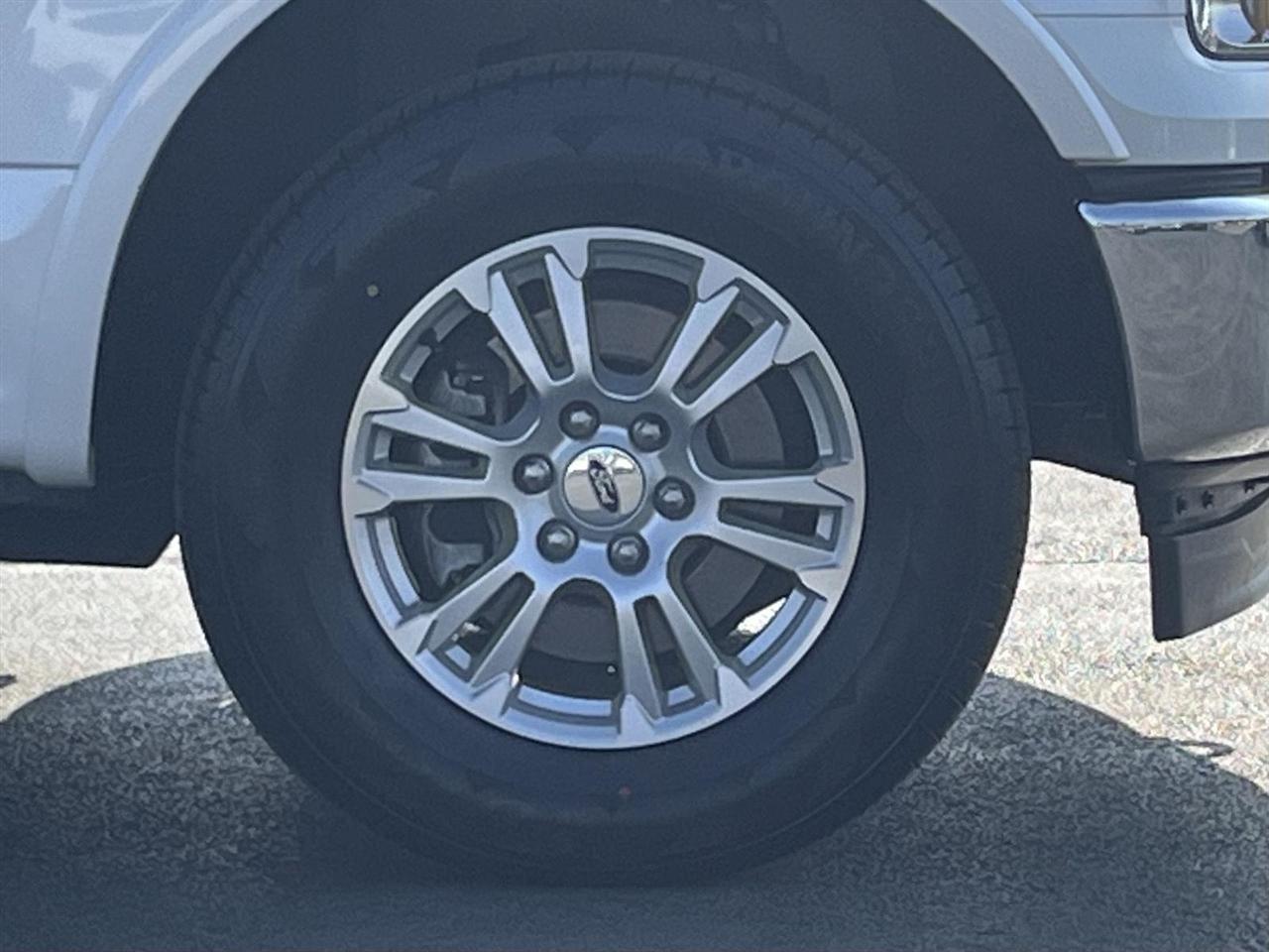 Ford F-150 Lariat SuperCrew 4WD 2017