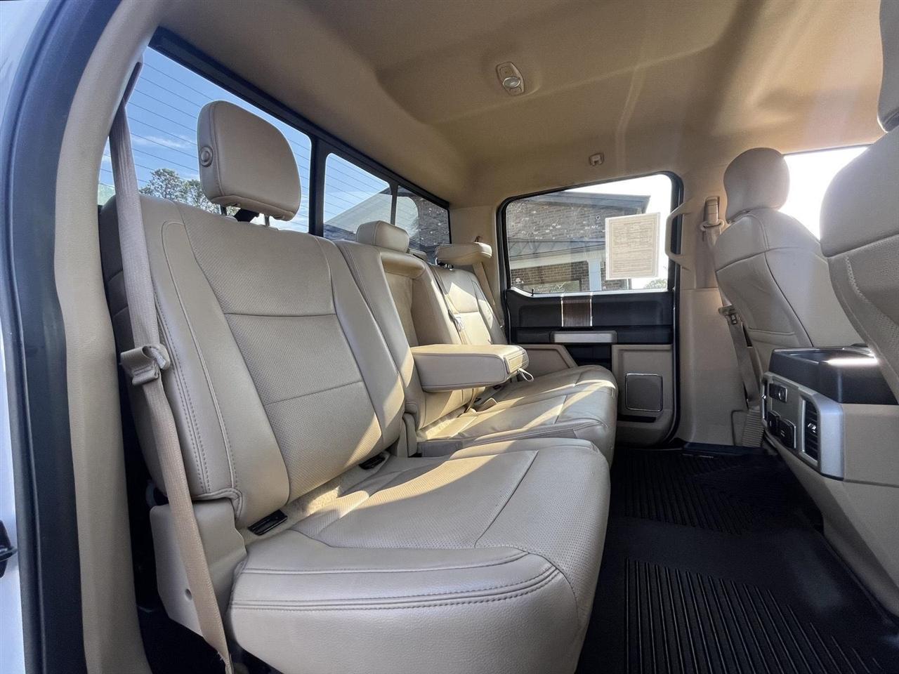 Ford F-150 Lariat SuperCrew 4WD 2017