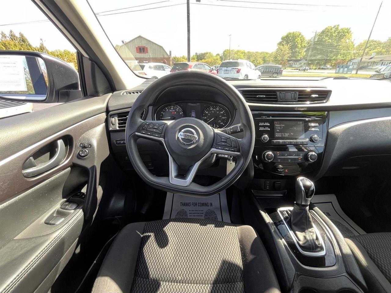 Nissan Rogue Sport S AWD 2017