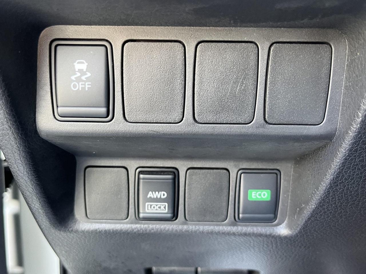 Nissan Rogue Sport S AWD 2017