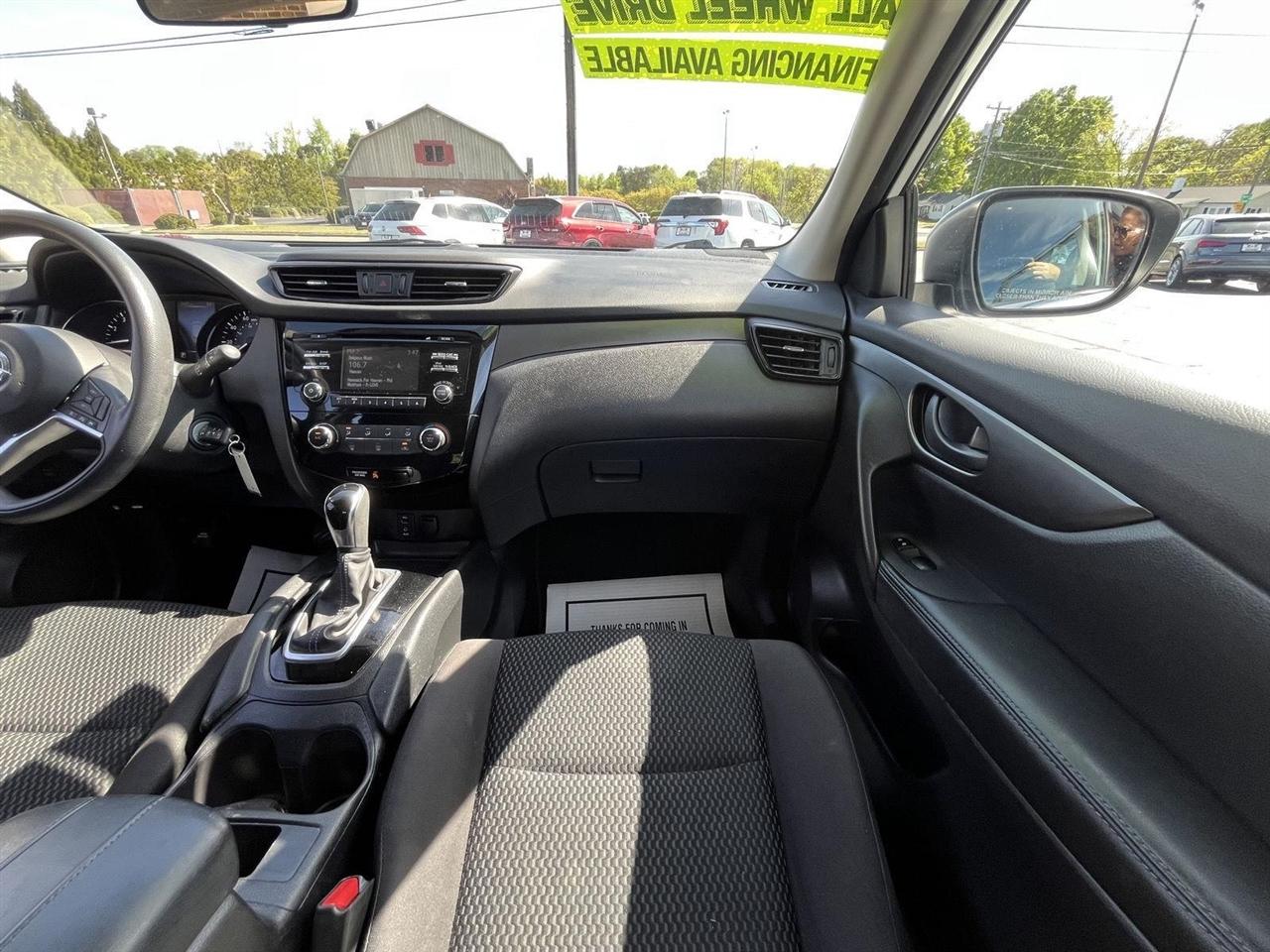 Nissan Rogue Sport S AWD 2017