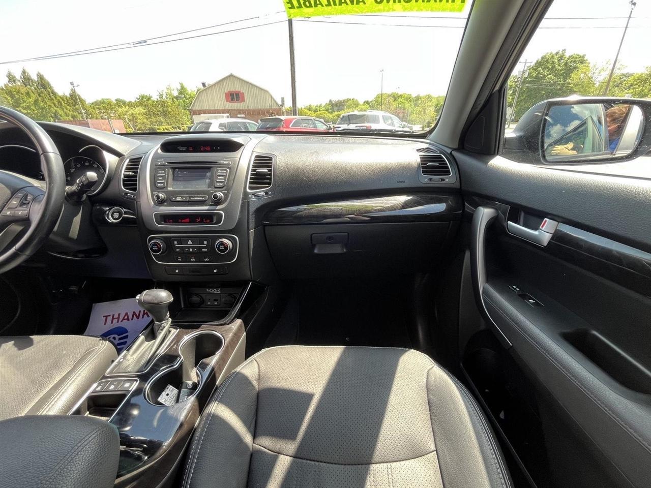 Kia Sorento EX V6 2WD 2015