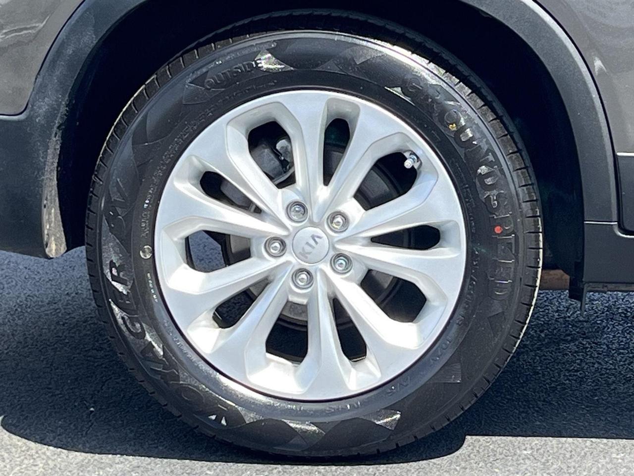 Kia Sorento EX V6 2WD 2015