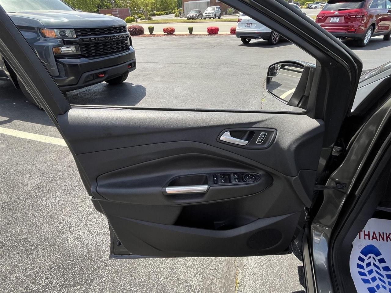 Ford Escape SE 4WD 2016