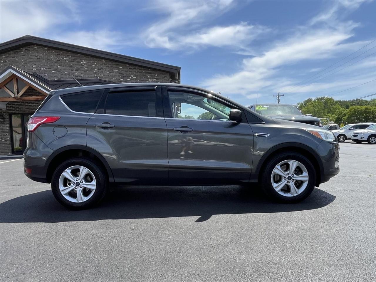 Ford Escape SE 4WD 2016