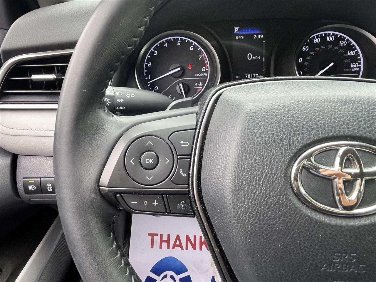 Toyota Camry SE 2022