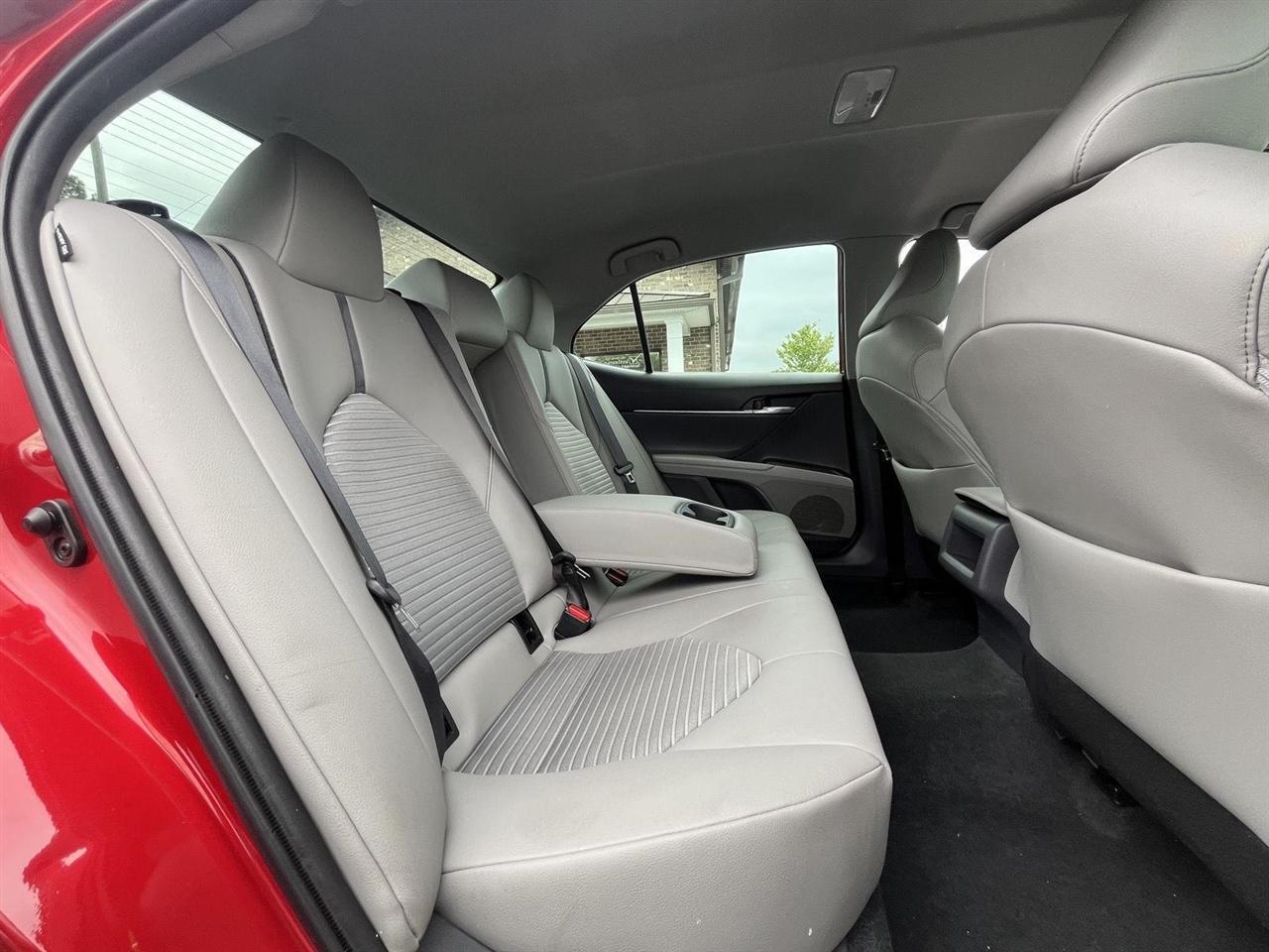 Toyota Camry SE 2022