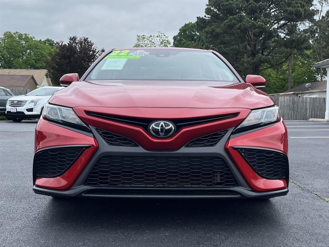 Toyota Camry SE 2022
