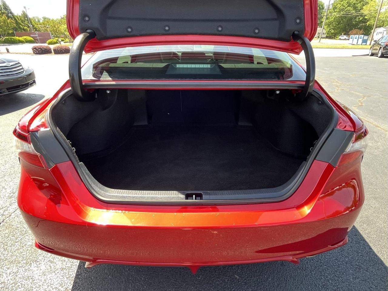 Toyota Camry SE 2022